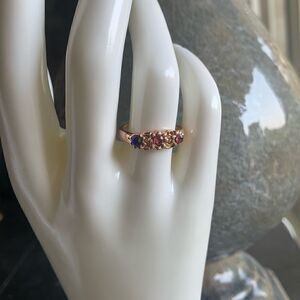 Vintage Blue and Pink CZ 3-stone ring, in Gold tone, Unmarked